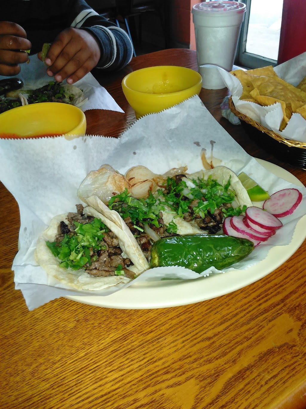 Mariscos El Jarrocho | restaurant | Cloverdale Plaza Shopping Center, 7319 Baseline Rd, Little Rock, AR 72209, USA | 5015653535 OR +1 501-565-3535