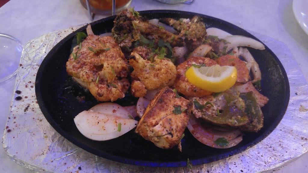 Bombay Grill | restaurant | 8716 3rd Ave, Brooklyn, NY 11209, USA | 7184912500 OR +1 718-491-2500
