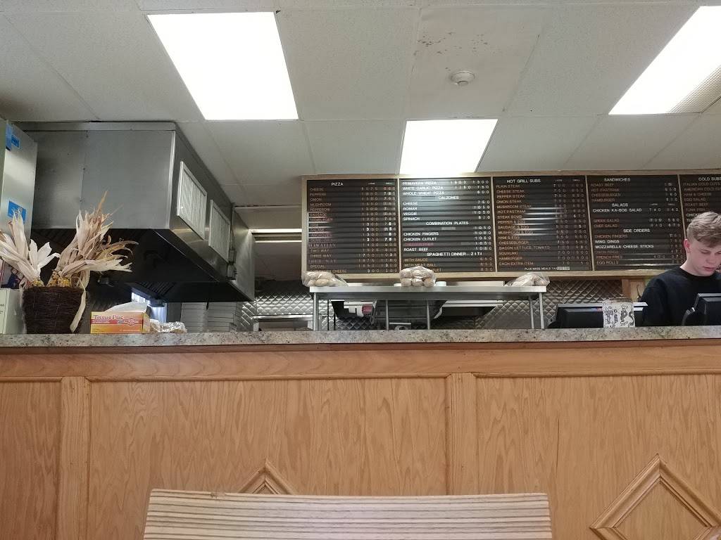 Topsfield House of Pizza | restaurant | 32 S Main St, Topsfield, MA 01983, USA | 9788879642 OR +1 978-887-9642