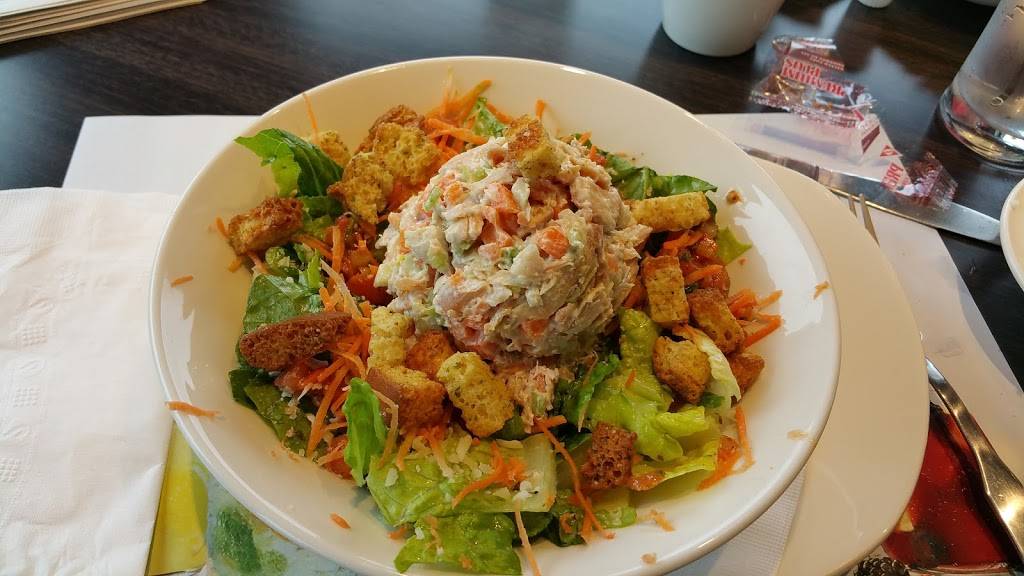 Rôtisserie St-Hubert | restaurant | 97 Rue Georges, Buckingham, QC J8M 1A2, Canada | 8196174419 OR +1 819-617-4419