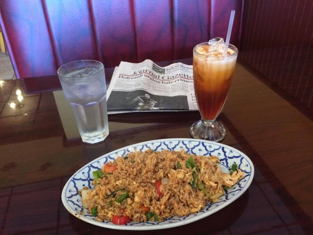 Baan Thai Restaurant | restaurant | 3235 N Anthony Blvd, Fort Wayne, IN 46805, USA | 2604712929 OR +1 260-471-2929