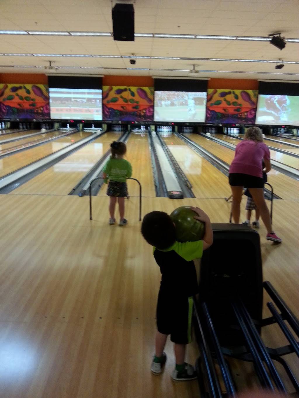 The Clubhouse | restaurant | 2704 Old Register Rd, Statesboro, GA 30458, USA | 9128711000 OR +1 912-871-1000