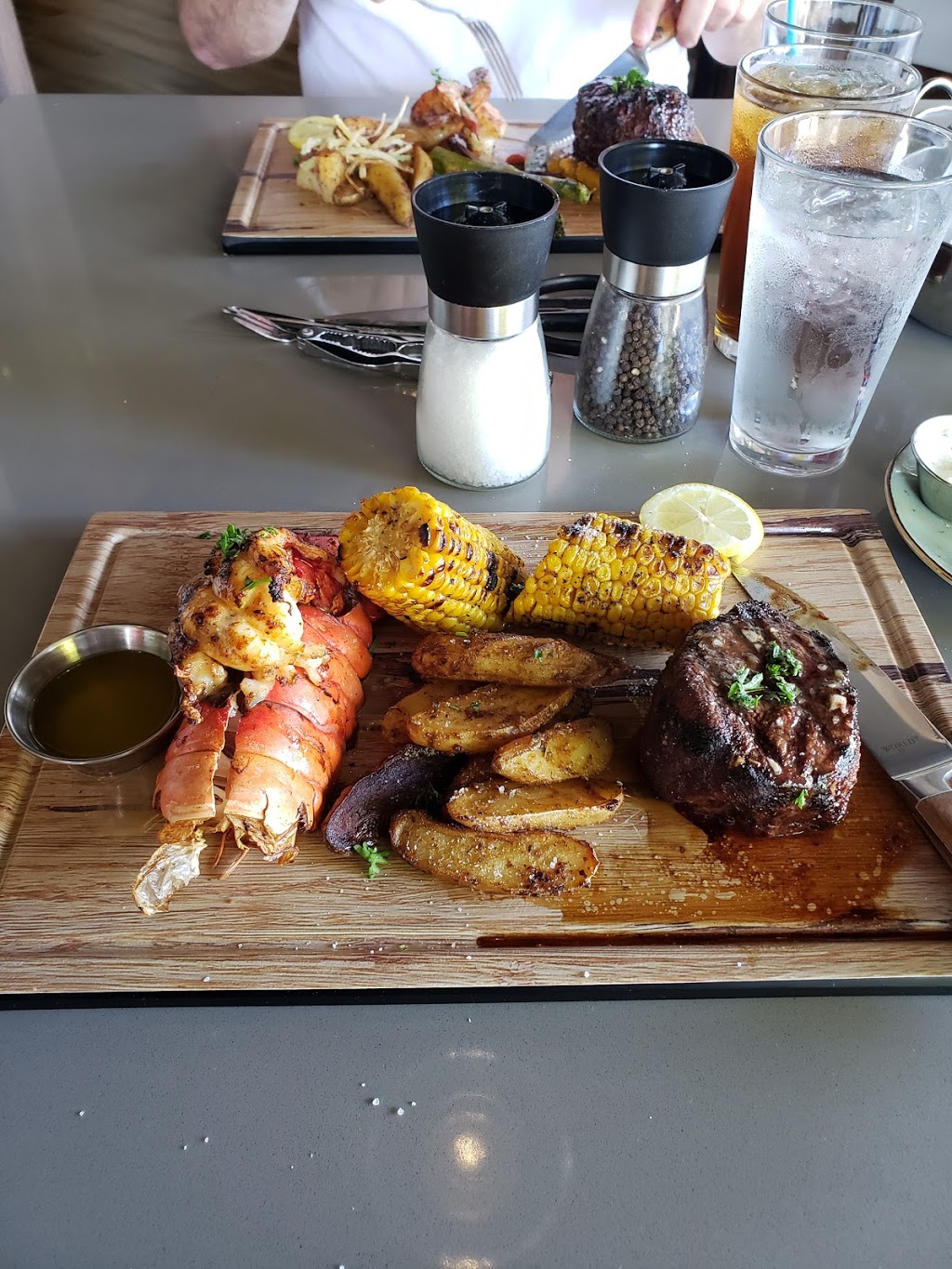 Bluwave Lobster House | restaurant | 20350 Summerlin Rd STE 1128, Fort Myers, FL 33908, USA | 2398874532 OR +1 239-887-4532