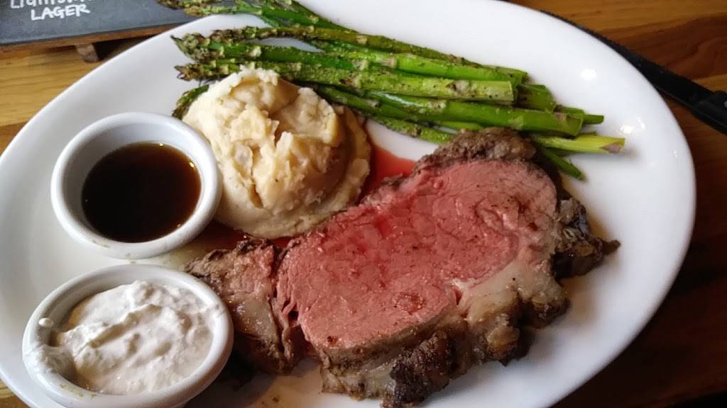 World of Beer | restaurant | 125 E Joppa Rd, Towson, MD 21286, USA | 4108250020 OR +1 410-825-0020