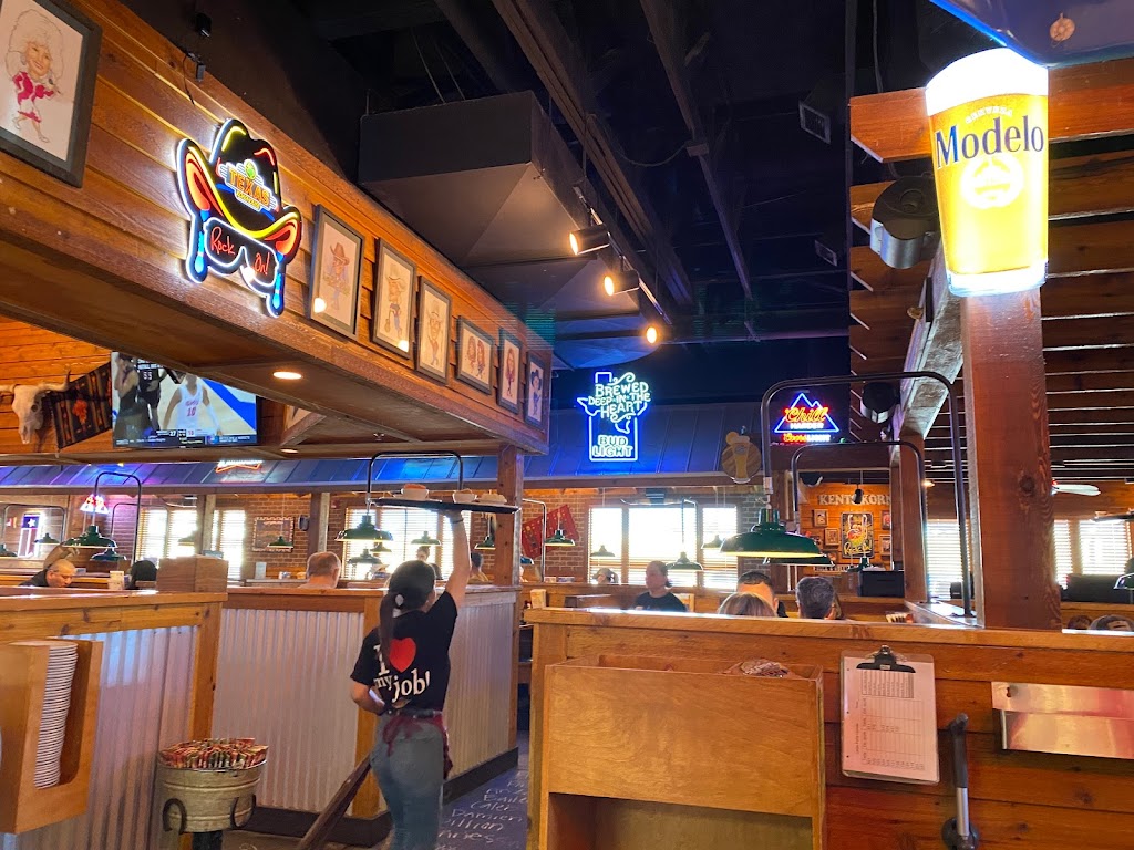 Texas Roadhouse | restaurant | 2805 W Interstate 40 Frontage Rd, Amarillo, TX 79109, USA | 8063527427 OR +1 806-352-7427
