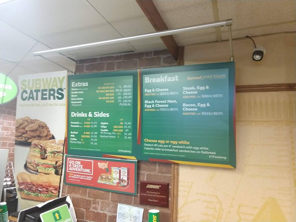 Subway | meal takeaway | 3 Market Square, Pittsburgh, PA 15222, USA | 4122612955 OR +1 412-261-2955