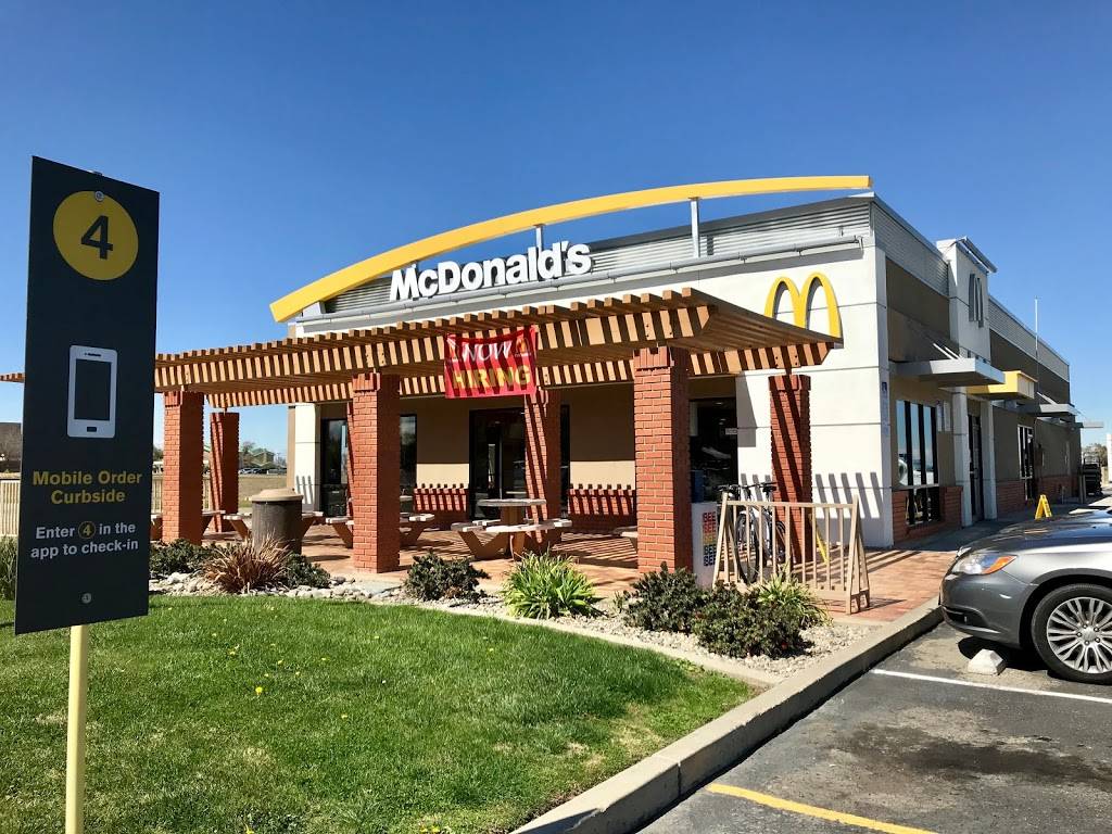 McDonalds | cafe | 870 Franklin Blvd, Lemoore, CA 93246, USA | 5599986850 OR +1 559-998-6850