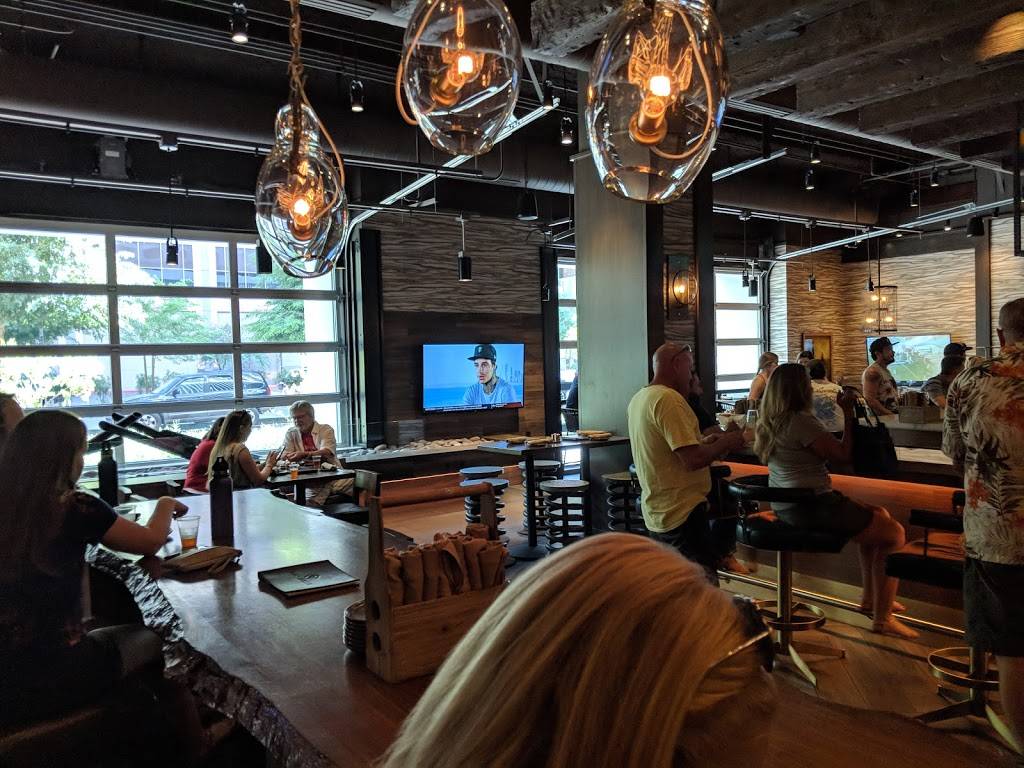 Steves Greenhouse Grill | restaurant | 139 E Adams St, Phoenix, AZ 85004, USA | 6022522742 OR +1 602-252-2742