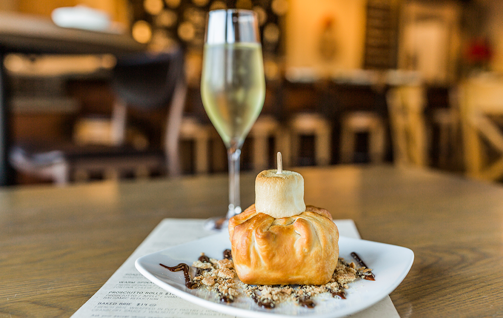 Relm Wine & Beer Bistro | restaurant | 2390 Las Posas Rd suite h, Camarillo, CA 93010, USA | 8059917356 OR +1 805-991-7356