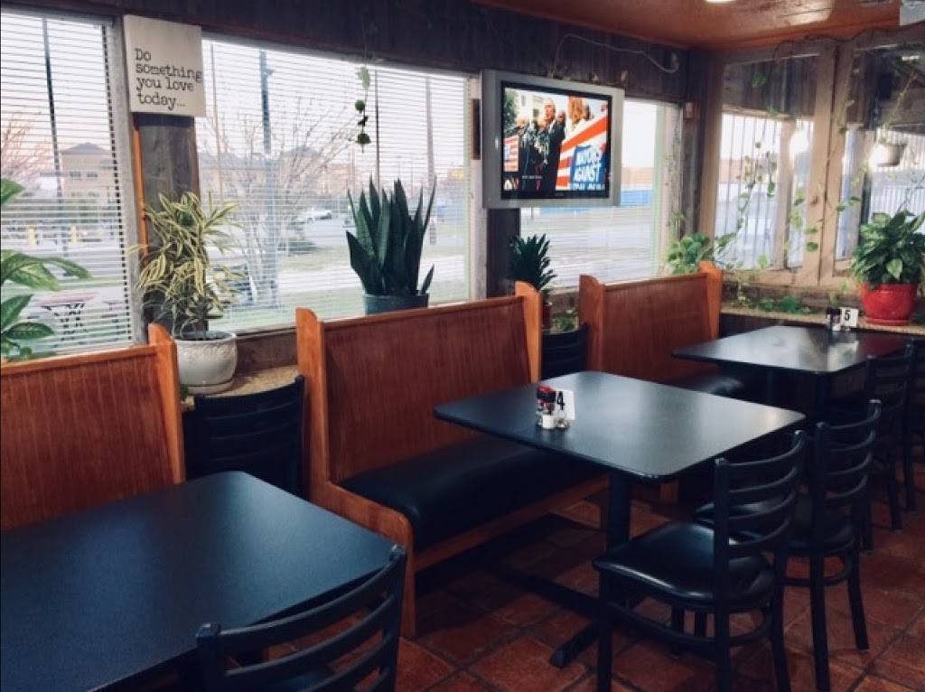 Charcoal Grill | restaurant | 110 N Crossroads Blvd, Balcones Heights, TX 78201, USA | 2107318534 OR +1 210-731-8534