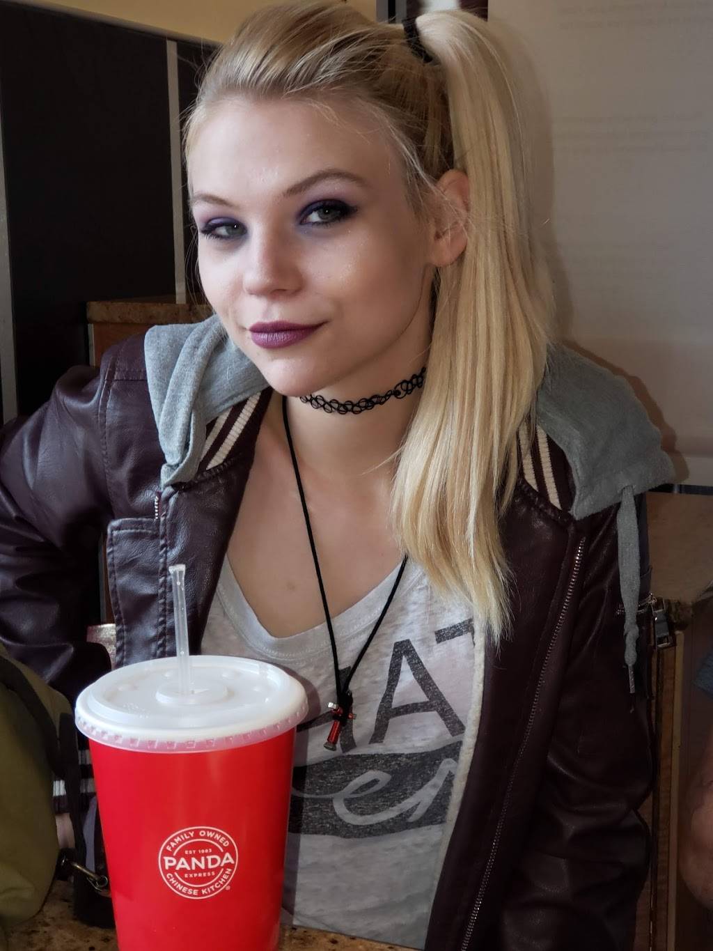 Panda Express | restaurant | 4901 N Oak Trafficway #4, Kansas City, MO 64118, USA | 8164553199 OR +1 816-455-3199