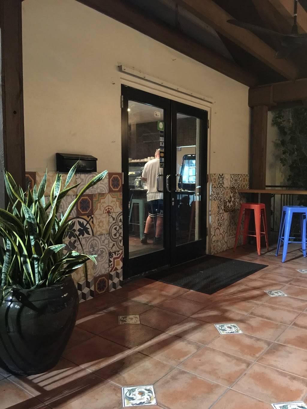 Havana Harrys | restaurant | 4612 S Le Jeune Rd, Coral Gables, FL 33146, USA | 3056612622 OR +1 305-661-2622