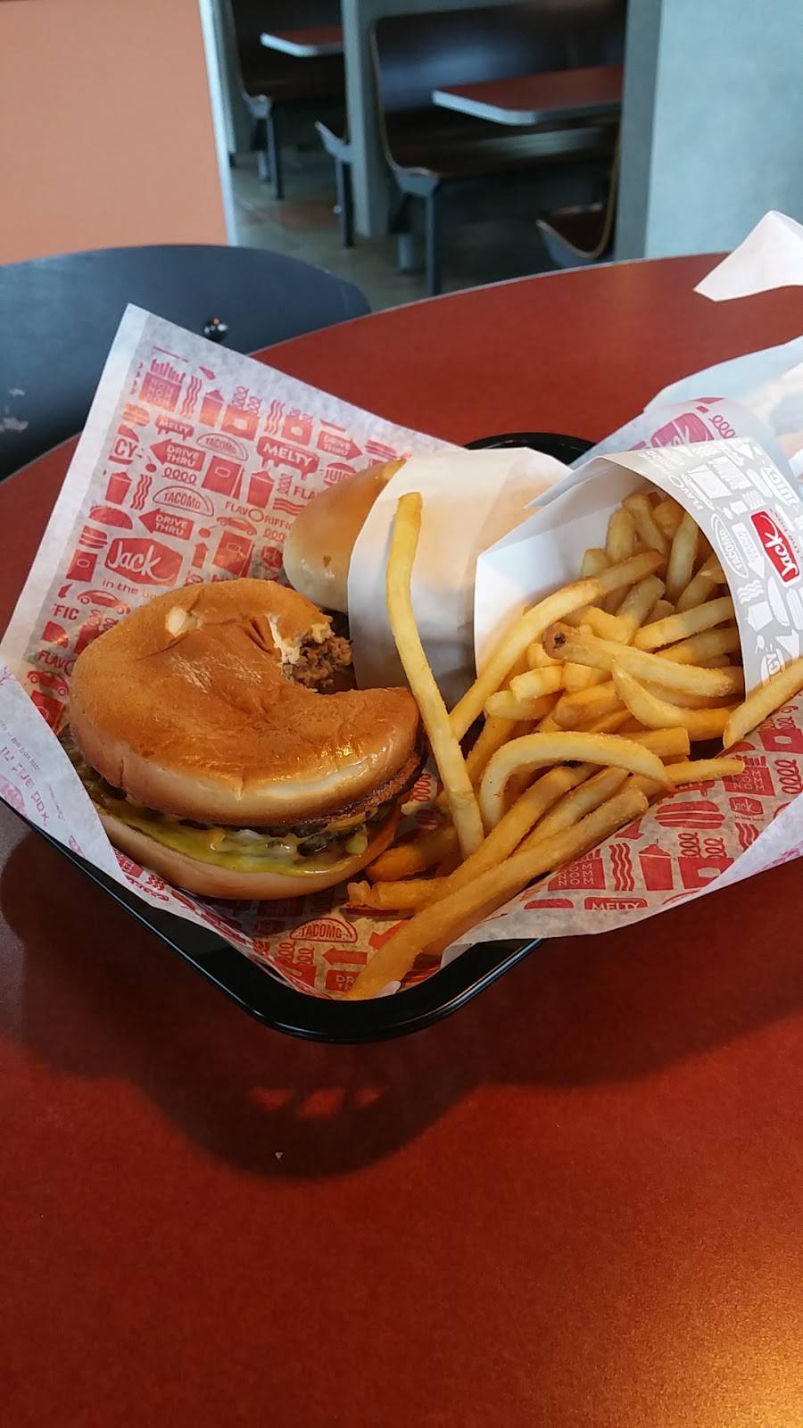 Jack in the Box | restaurant | 201 W Parker Rd, Plano, TX 75023, USA | 9724230524 OR +1 972-423-0524