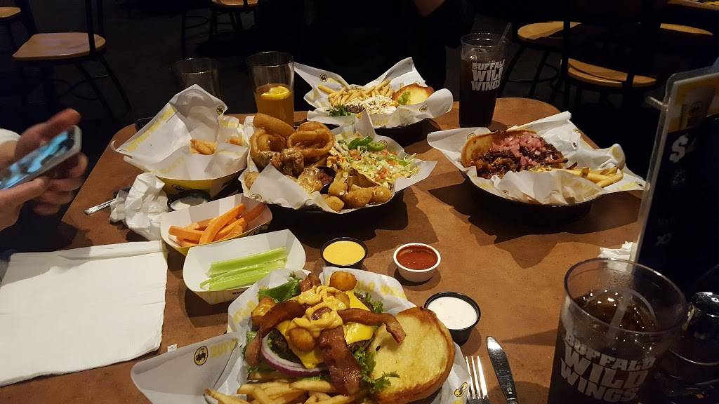 Buffalo Wild Wings | restaurant | 360 Brown St, West Lafayette, IN 47906, USA | 7657431188 OR +1 765-743-1188