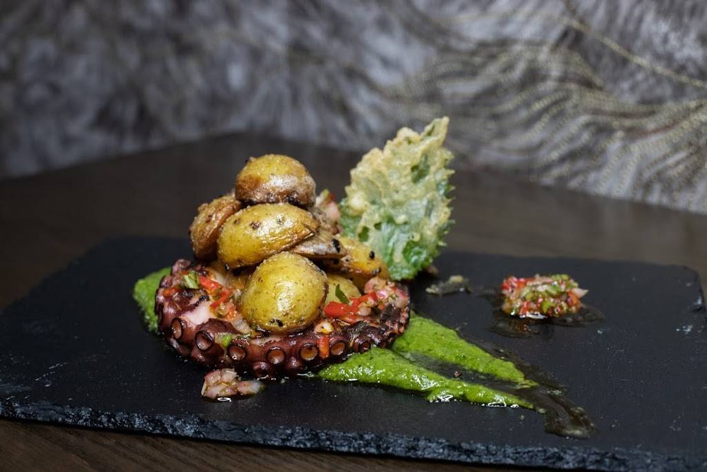 la sala by tu casa | restaurant | 116-35 Metropolitan Ave, Richmond Hill, NY 11418, USA | 7184873892 OR +1 718-487-3892