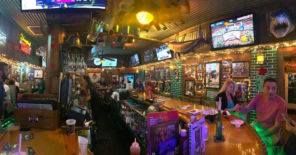 Flanigans Seafood Bar and Grill | restaurant | 45 S Federal Hwy, Boca Raton, FL 33432, USA | 5613954699 OR +1 561-395-4699