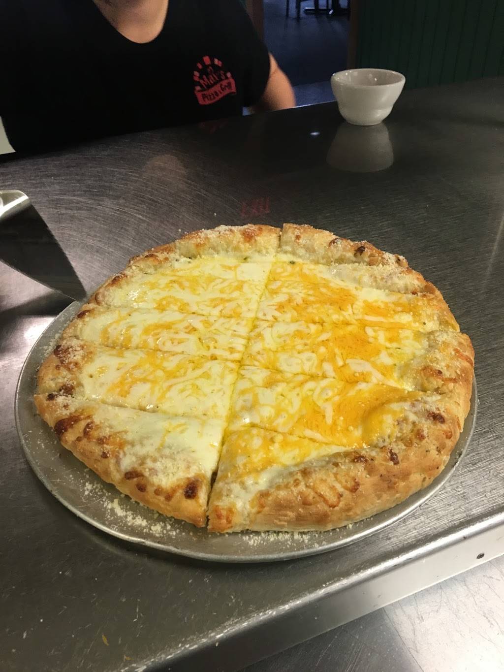 Maxs pizza and grill | restaurant | 2893 N Ridge Rd E, Ashtabula, OH 44004, USA | 4409934444 OR +1 440-993-4444