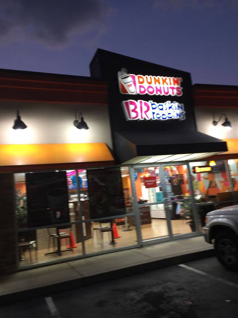 Dunkin | bakery | 7087 GA-85, Riverdale, GA 30274, USA | 7709090011 OR +1 770-909-0011