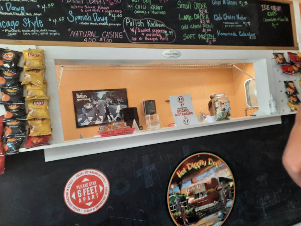 Hot Dawgs | restaurant | 3906 US-98 #2, Santa Rosa Beach, FL 32459, USA | 8507978932 OR +1 850-797-8932