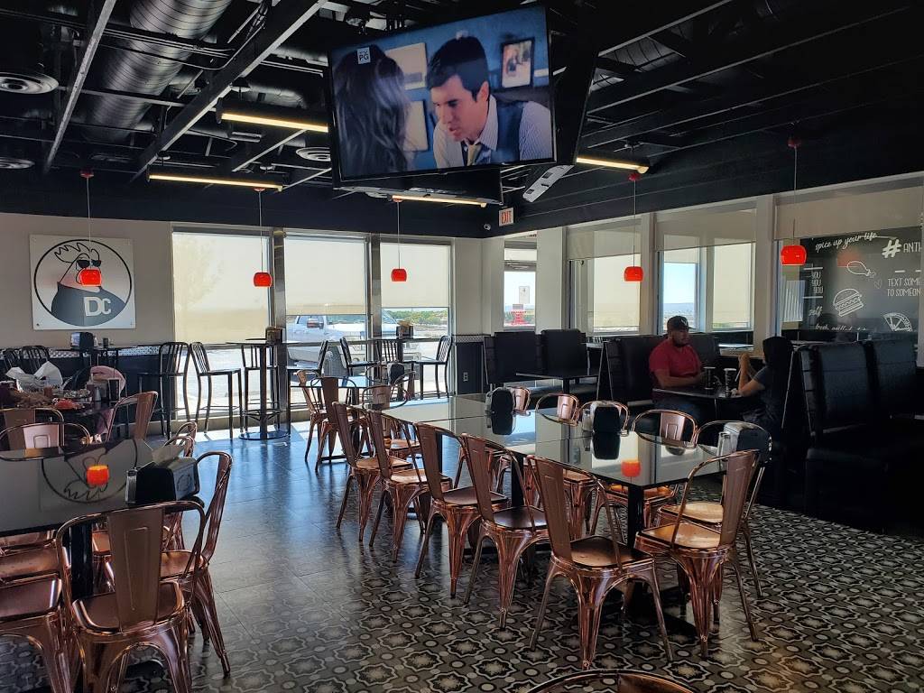 Don Carbon | restaurant | 2001 Mountain Pass Blvd, Anthony, TX 79821, USA | 9156133013 OR +1 915-613-3013