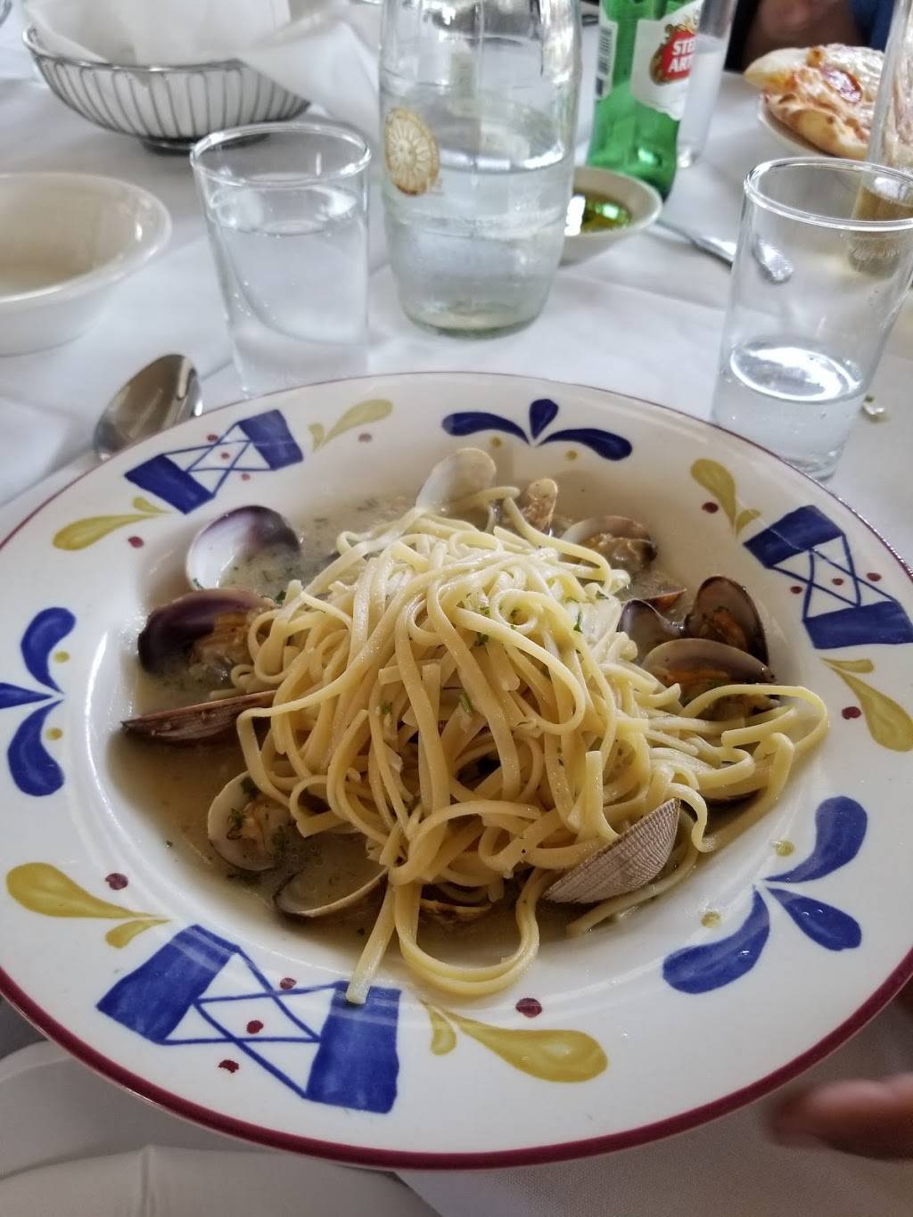 The Mission Square | restaurant | 13033 Penn St #100, Whittier, CA 90602, USA | 5624585353 OR +1 562-458-5353