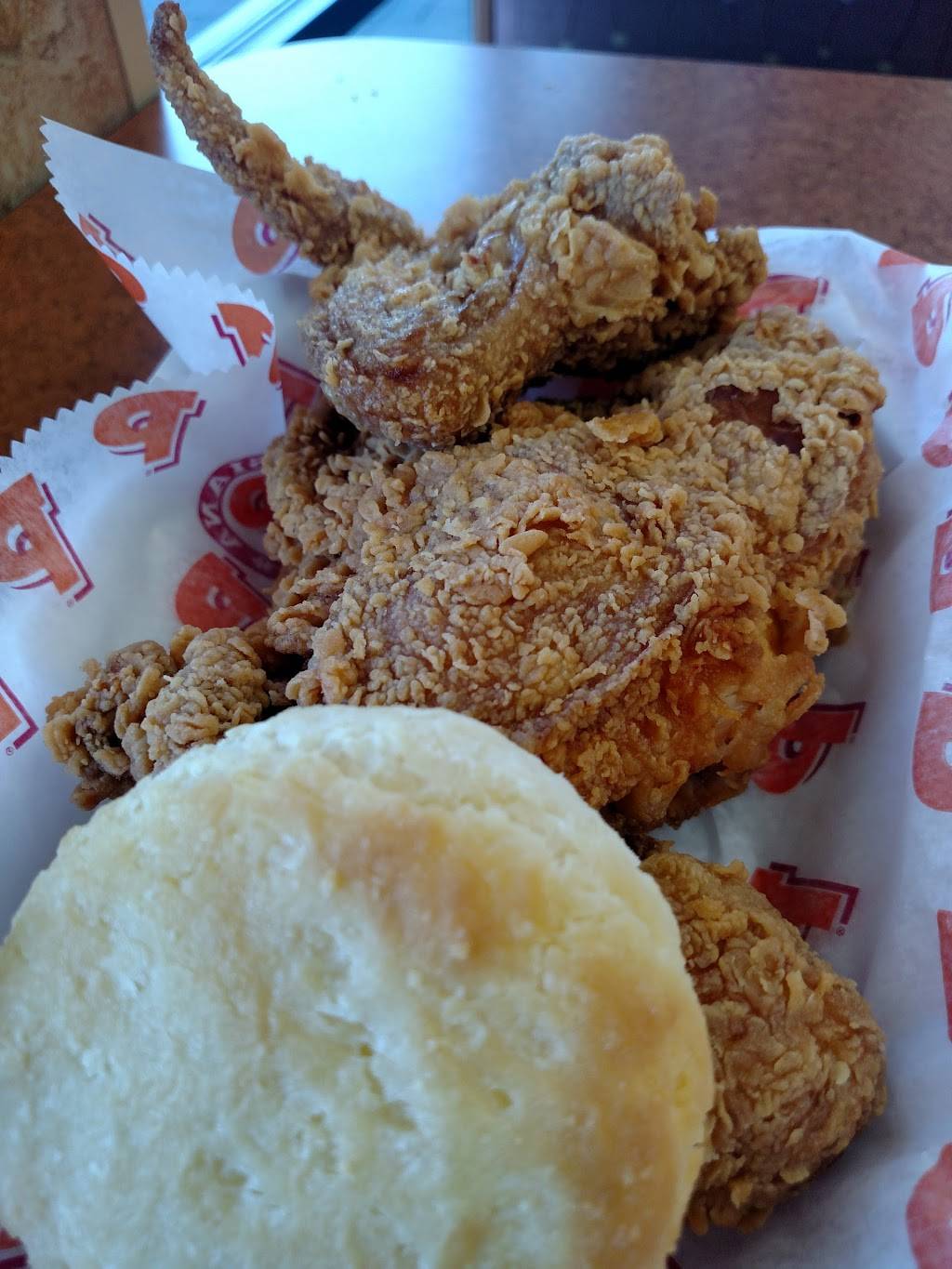 Popeyes Louisiana Kitchen | restaurant | 8310 Astoria Blvd, East Elmhurst, NY 11370, USA | 7182056024 OR +1 718-205-6024