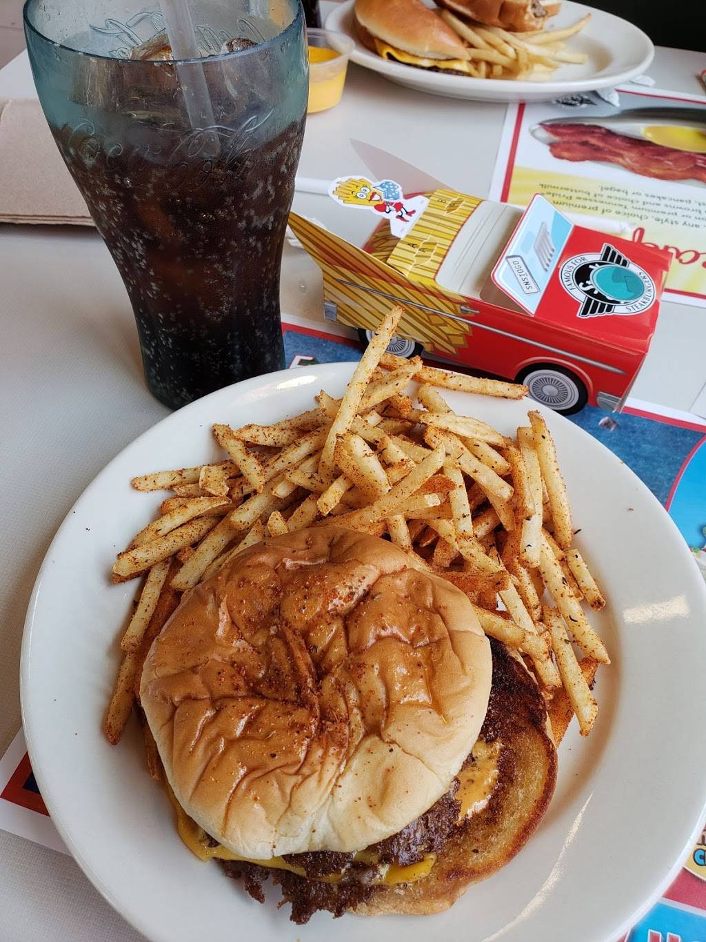 Steak n Shake | restaurant | 7205 S Broadway, Tyler, TX 75703, USA | 9035021019 OR +1 903-502-1019