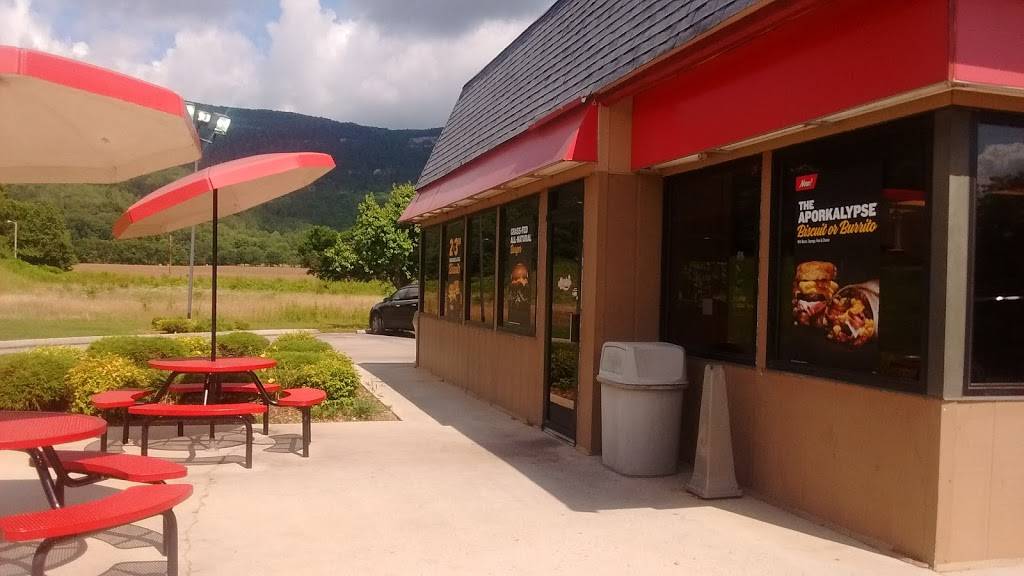 Hardees | restaurant | 12075 Valley View Hwy, Whitwell, TN 37397, USA | 6154767521 OR +1 615-476-7521