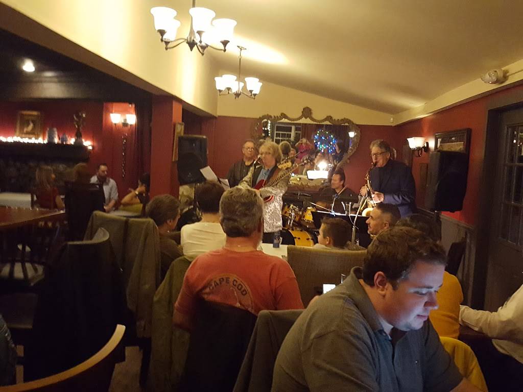 Paulas Public House | restaurant | 2186 New Hackensack Rd, Poughkeepsie, NY 12603, USA | 8454547821 OR +1 845-454-7821
