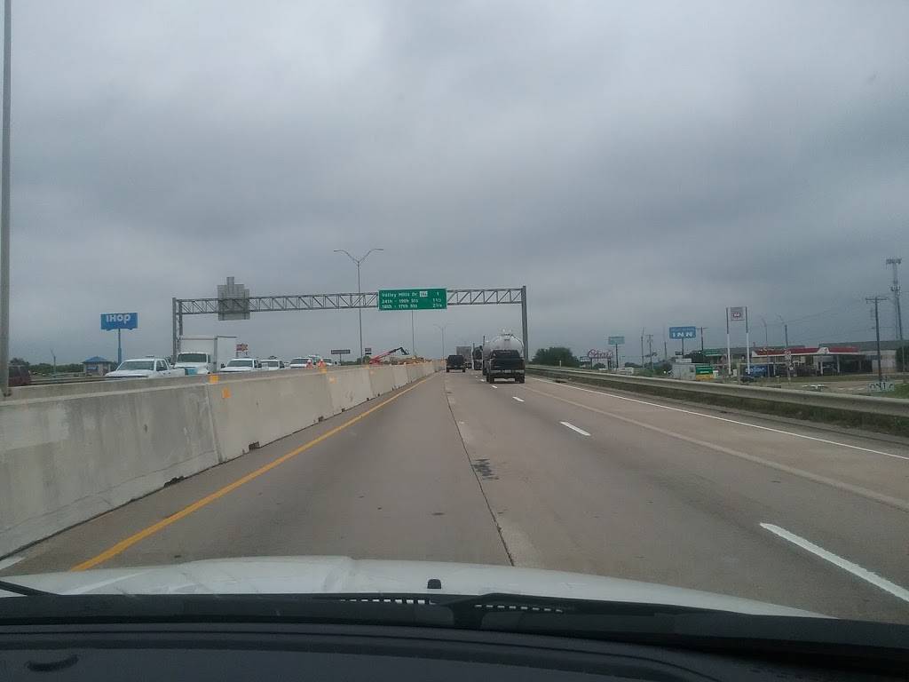 Flying J Travel Center | restaurant | 2409 S New Rd, Waco, TX 76711, USA | 2547140313 OR +1 254-714-0313