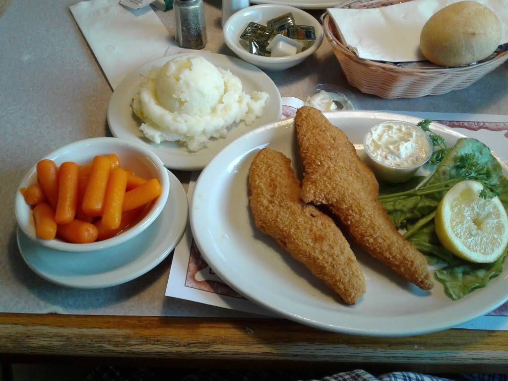 Connies Family Restaurant | restaurant | 3271 S Harlem Ave, Berwyn, IL 60402, USA | 7084843447 OR +1 708-484-3447