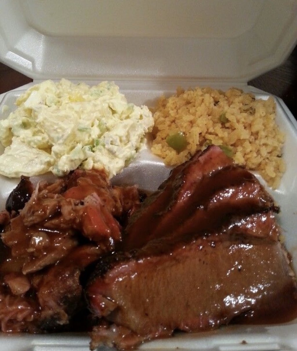 Southern Smoke LLC | restaurant | 500 N Collins St, Arlington, TX 76011, USA | 2142109046 OR +1 214-210-9046