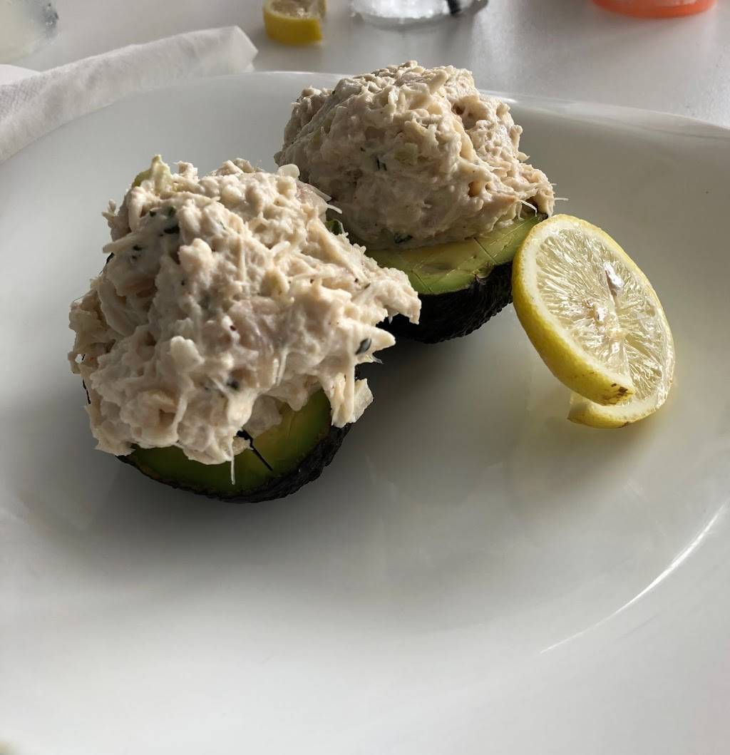 Hemingways Restaurant | restaurant | 357 Pier 1 Rd, Stevensville, MD 21666, USA | 4106040999 OR +1 410-604-0999