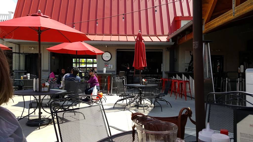 Mainbrook Tavern | restaurant | 90 Wilson Ave, Manalapan Township, NJ 07726, USA | 7324466431 OR +1 732-446-6431