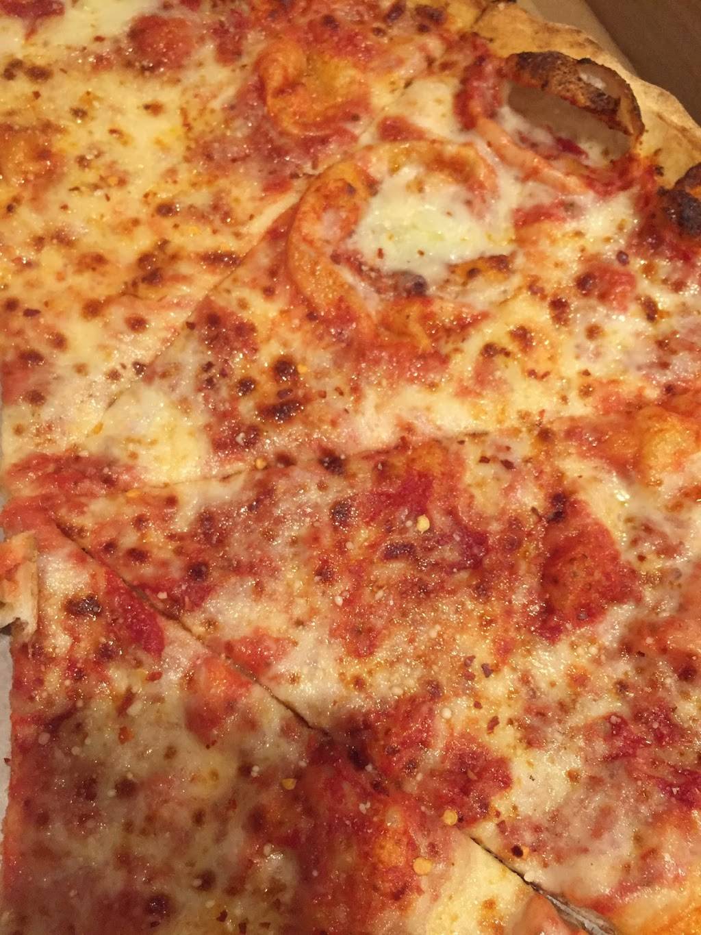 The Circle Pizza | restaurant | 356 Chestnut Hill Ave, Brighton, MA 02135, USA | 6174878868 OR +1 617-487-8868