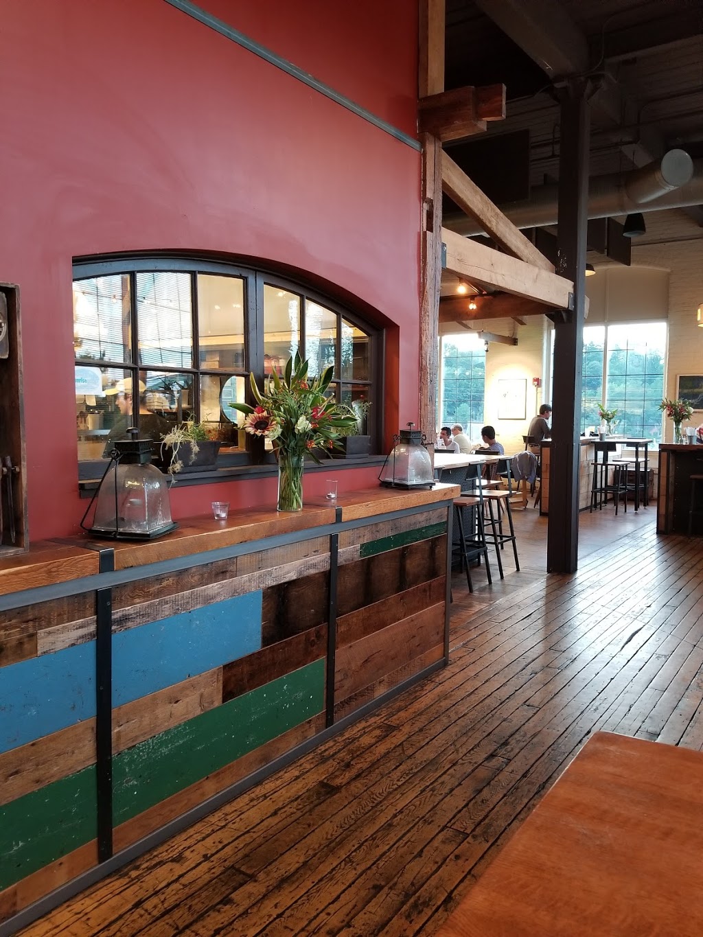 Frontier | restaurant | 14 Maine St, Brunswick, ME 04011, USA | 2077255222 OR +1 207-725-5222