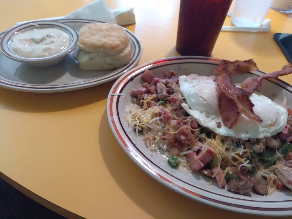 Moms Family Diner (on Yale) | restaurant | 5230 S Yale Ave, Tulsa, OK 74135, USA | 9189868988 OR +1 918-986-8988