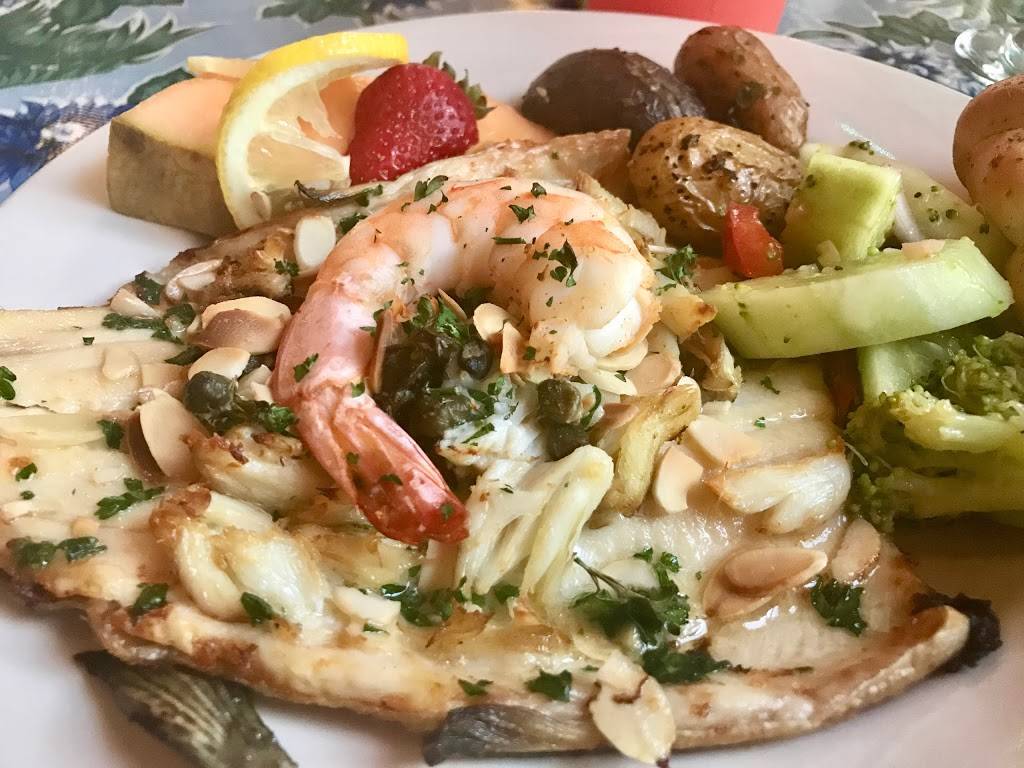 Grove Market | restaurant | 12402 St Martins Neck Rd, Bishopville, MD 21813, USA | 4103525055 OR +1 410-352-5055