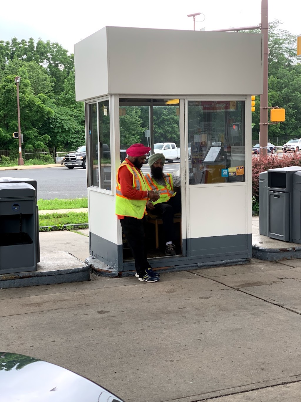 Shell | restaurant | 82 W Main St, Clinton, NJ 08809, USA | 9087358574 OR +1 908-735-8574