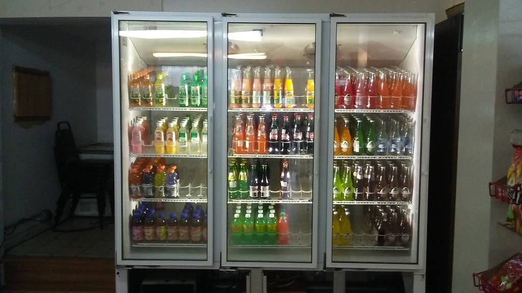 La Mexicana Grocery and Taqueria | restaurant | 385 Valley St, Willimantic, CT 06226, USA | 8604232821 OR +1 860-423-2821