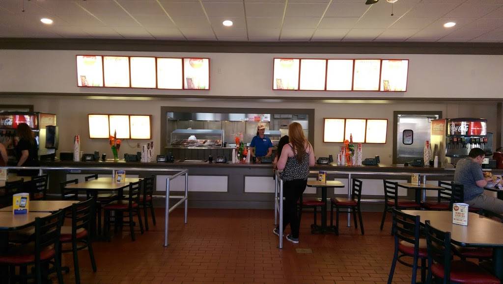 Frontier Inn | restaurant | Frontier Town Dr, Sandusky, OH 44870, USA | 4196272350 OR +1 419-627-2350