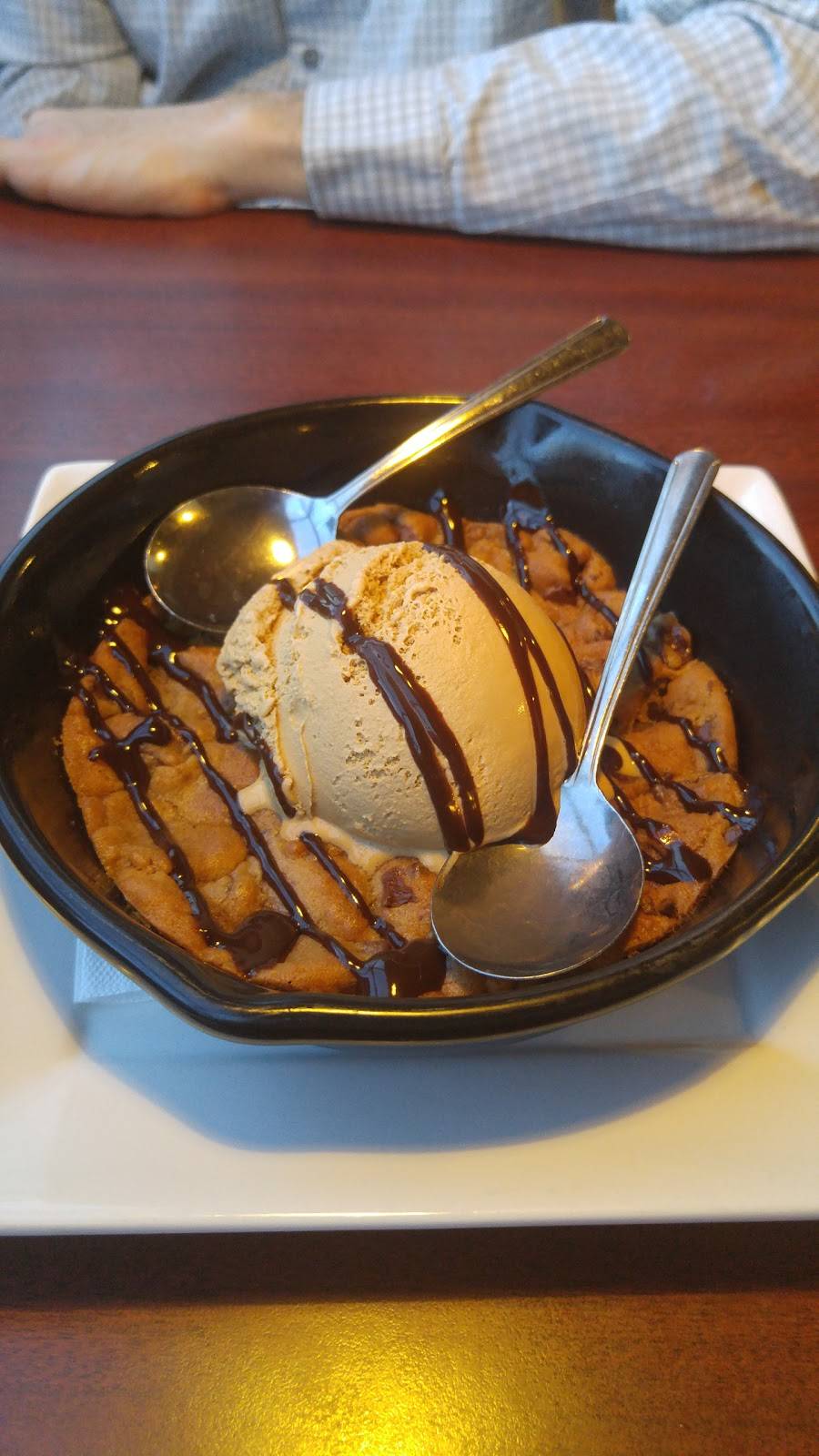 Branns Steakhouse & Grille | restaurant | 3475 Fairlanes Ave SW, Grandville, MI 49418, USA | 6165316210 OR +1 616-531-6210