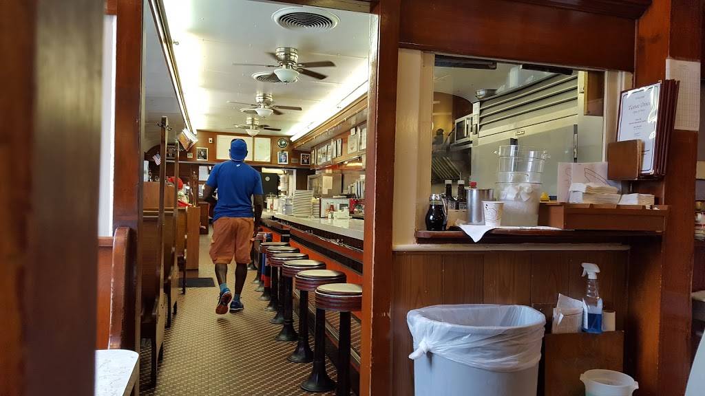 Tastee Diner | restaurant | 7731 Woodmont Ave, Bethesda, MD 20814, USA | 3016523970 OR +1 301-652-3970