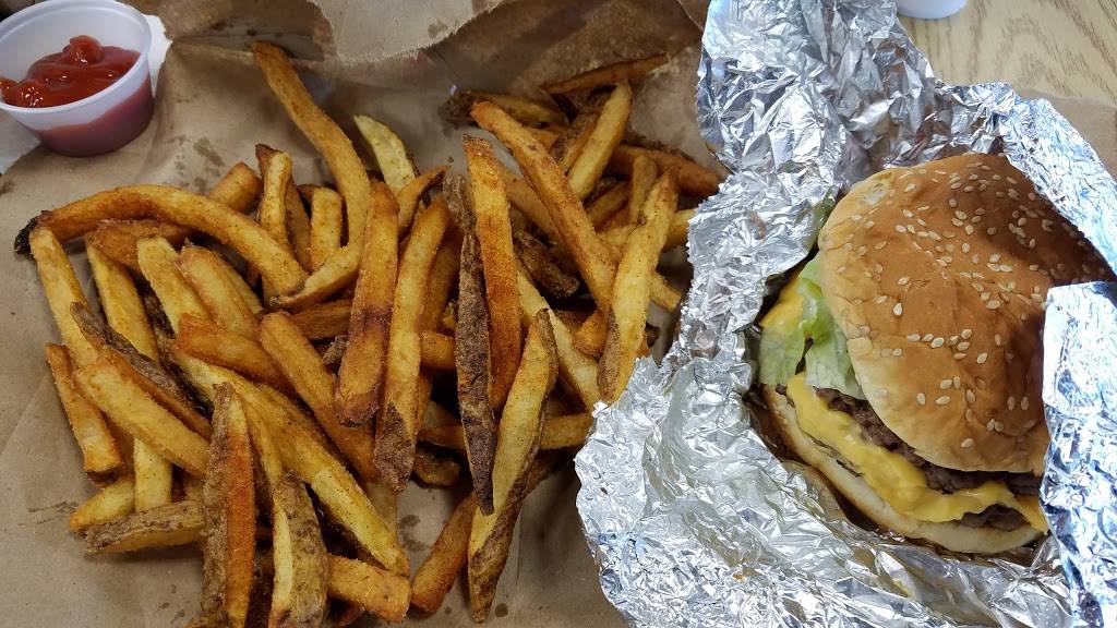 Five Guys | meal takeaway | 2020 Gunbarrel Rd, Chattanooga, TN 37421, USA | 4236643500 OR +1 423-664-3500