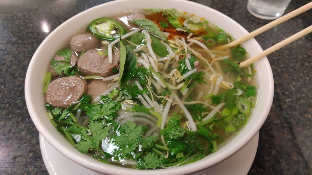 Pho Basil | restaurant | 1531 Eldridge Pkwy, Houston, TX 77077, USA | 2814936100 OR +1 281-493-6100