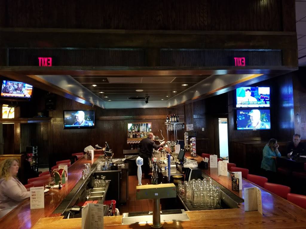 TGI Fridays | restaurant | 3320 Silas Creek Pkwy Suite 3, Winston-Salem, NC 27103, USA | 3367655595 OR +1 336-765-5595