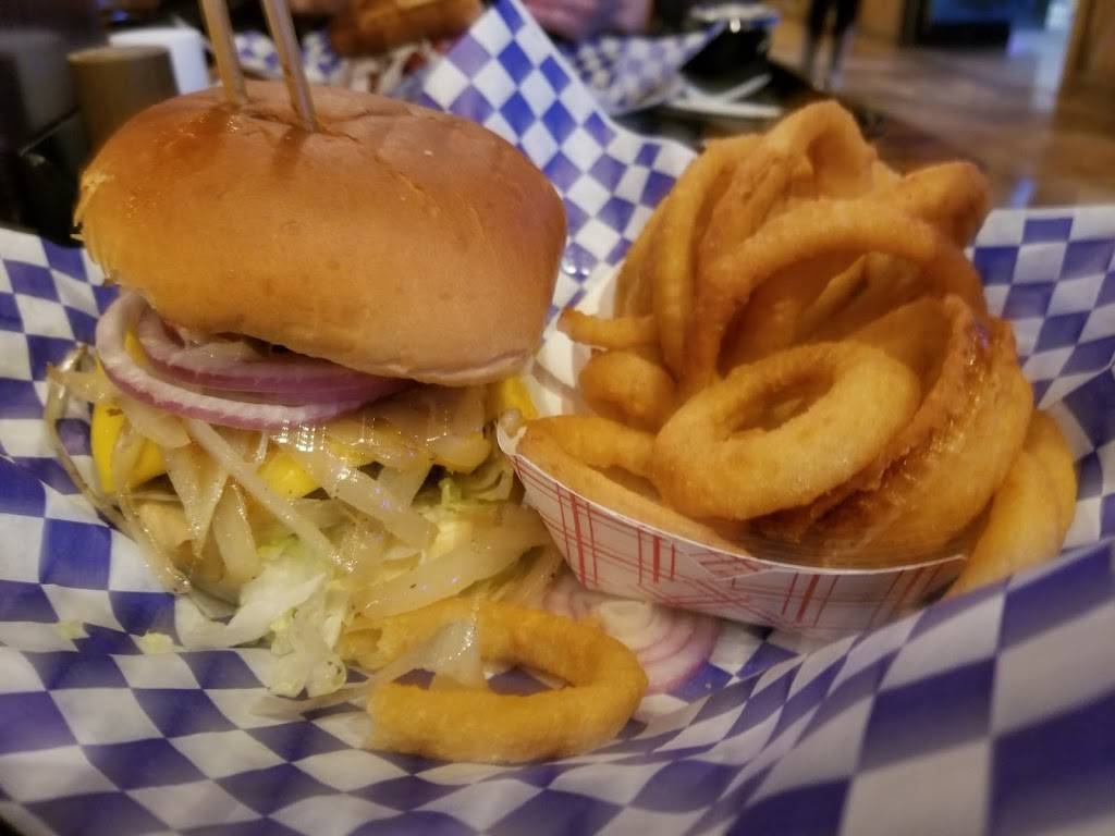 Blues Burger Bar | restaurant | 310 4th St, Niagara Falls, NY 14303, USA | 7165012392 OR +1 716-501-2392