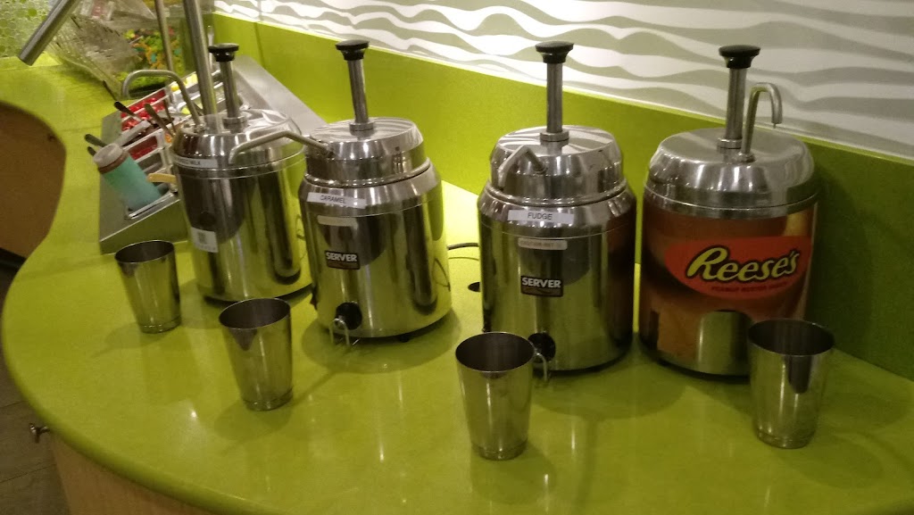 Menchies Frozen Yogurt | bakery | 7309 Miami Lakes Dr, Miami Lakes, FL 33014, USA | 3055575755 OR +1 305-557-5755