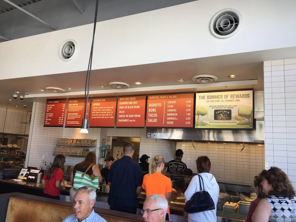 Chipotle Mexican Grill | restaurant | 40 N La Grange Rd, La Grange, IL 60525, USA | 7085889630 OR +1 708-588-9630