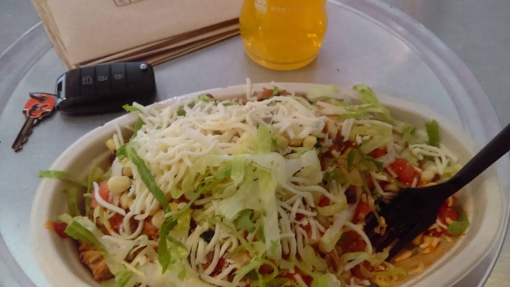 Chipotle Mexican Grill | restaurant | 4531 Duke St, Alexandria, VA 22304, USA | 7033702152 OR +1 703-370-2152